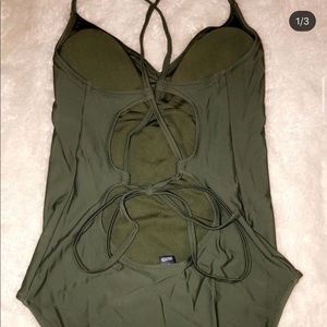 Medium Aerie one piece. Only worn once!!